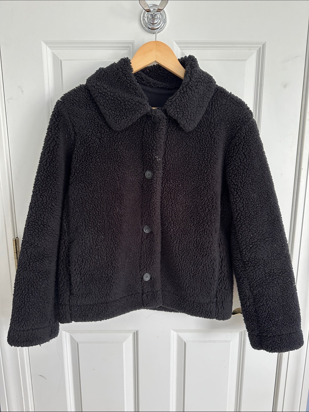 Uniqlo Black Sherpa Button-Up Jacket